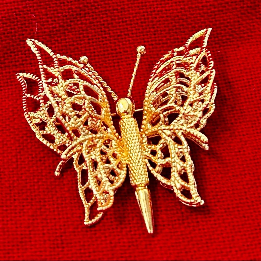 Monet Gold Filigree Butterfly Brooch